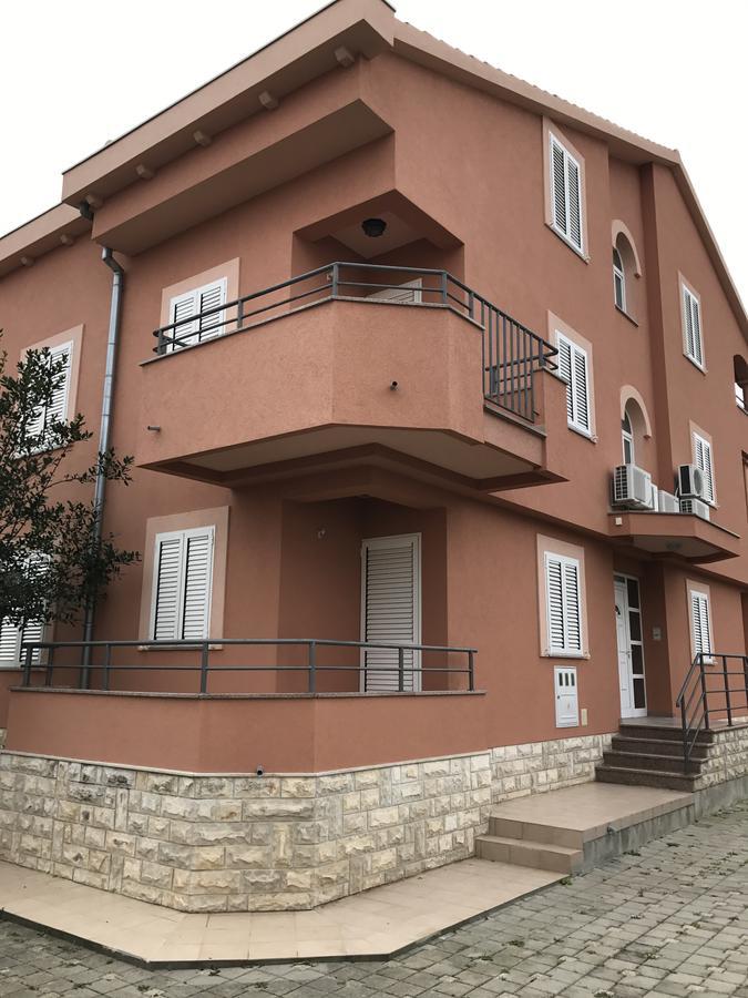 Apartments Juran Sukošan Exteriér fotografie