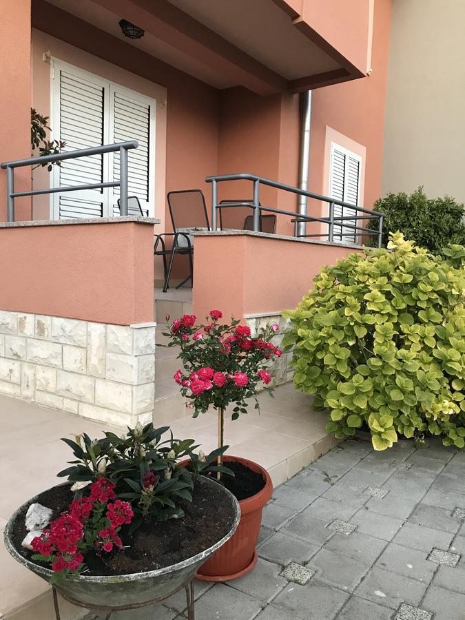 Apartments Juran Sukošan Exteriér fotografie
